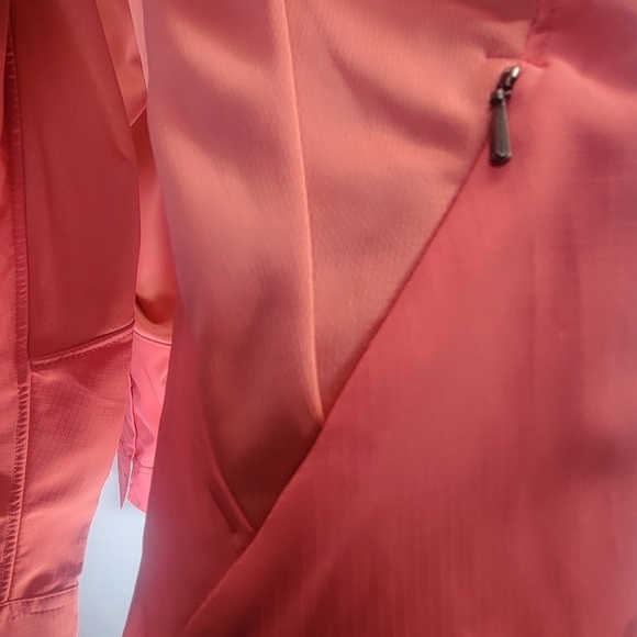 Patagonia Long Sleeve Sol Patrol Top Medium NWT - Picture 6 of 10